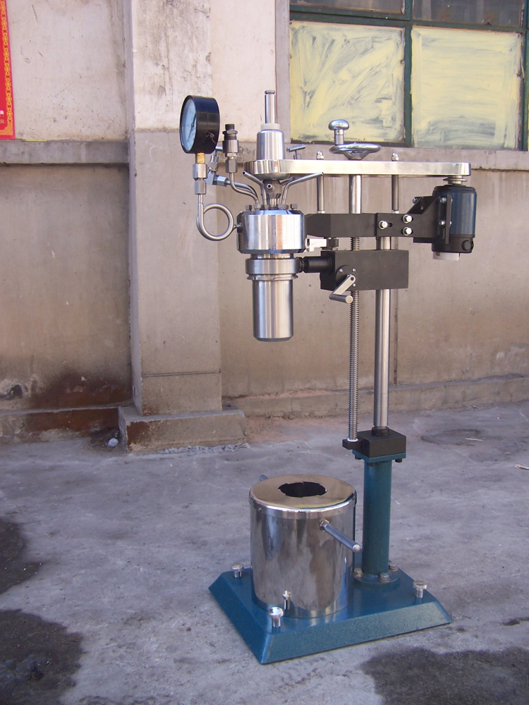 KCFD系列--快開卡環(huán)結(jié)構(gòu)-釜體下落、翻轉(zhuǎn)出料